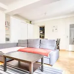 Peaceful Apartment In The Heart Of Caen